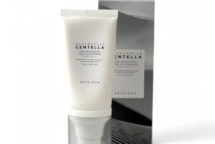 SKIN1004 Madagascar Centella Tone Brightening Tone-Up Sunscreen SPF50+ PA++++ 50ml